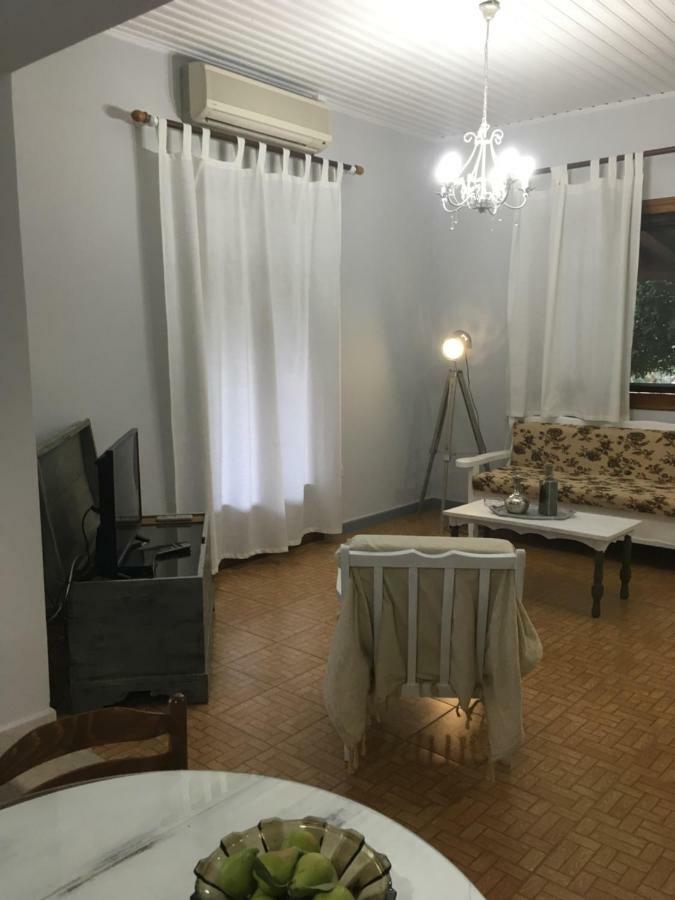 Villa Ermilia Kerveli Extérieur photo