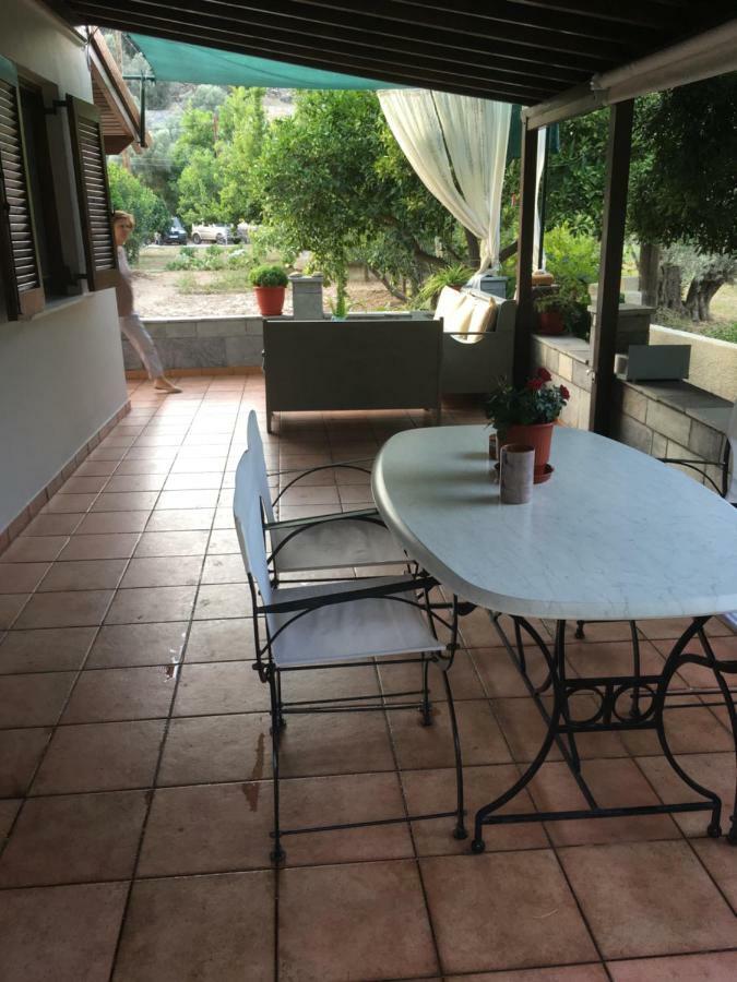 Villa Ermilia Kerveli Extérieur photo